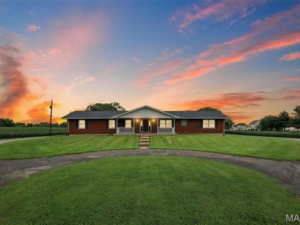 6961 Bouse Road, Glen Carbon, IL 62034