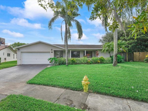 244 NW 102nd Terrace, Plantation, FL 33324