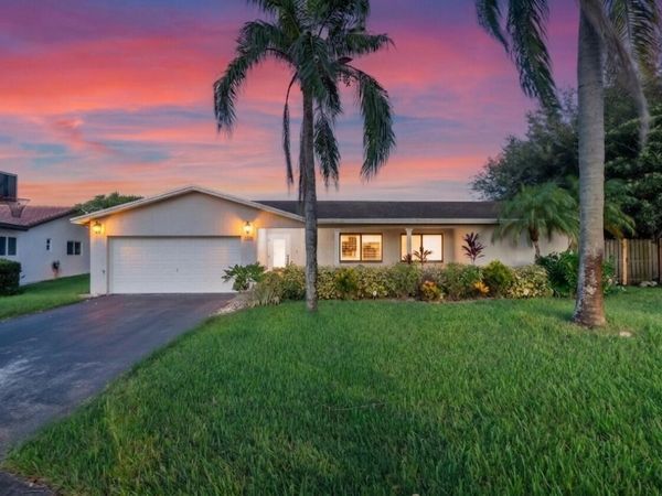 244 NW 102nd Terrace, Plantation, FL 33324