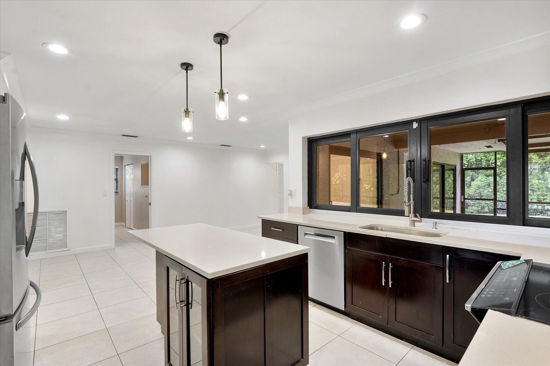244 NW 102nd Terrace, Plantation, FL 33324 Photo