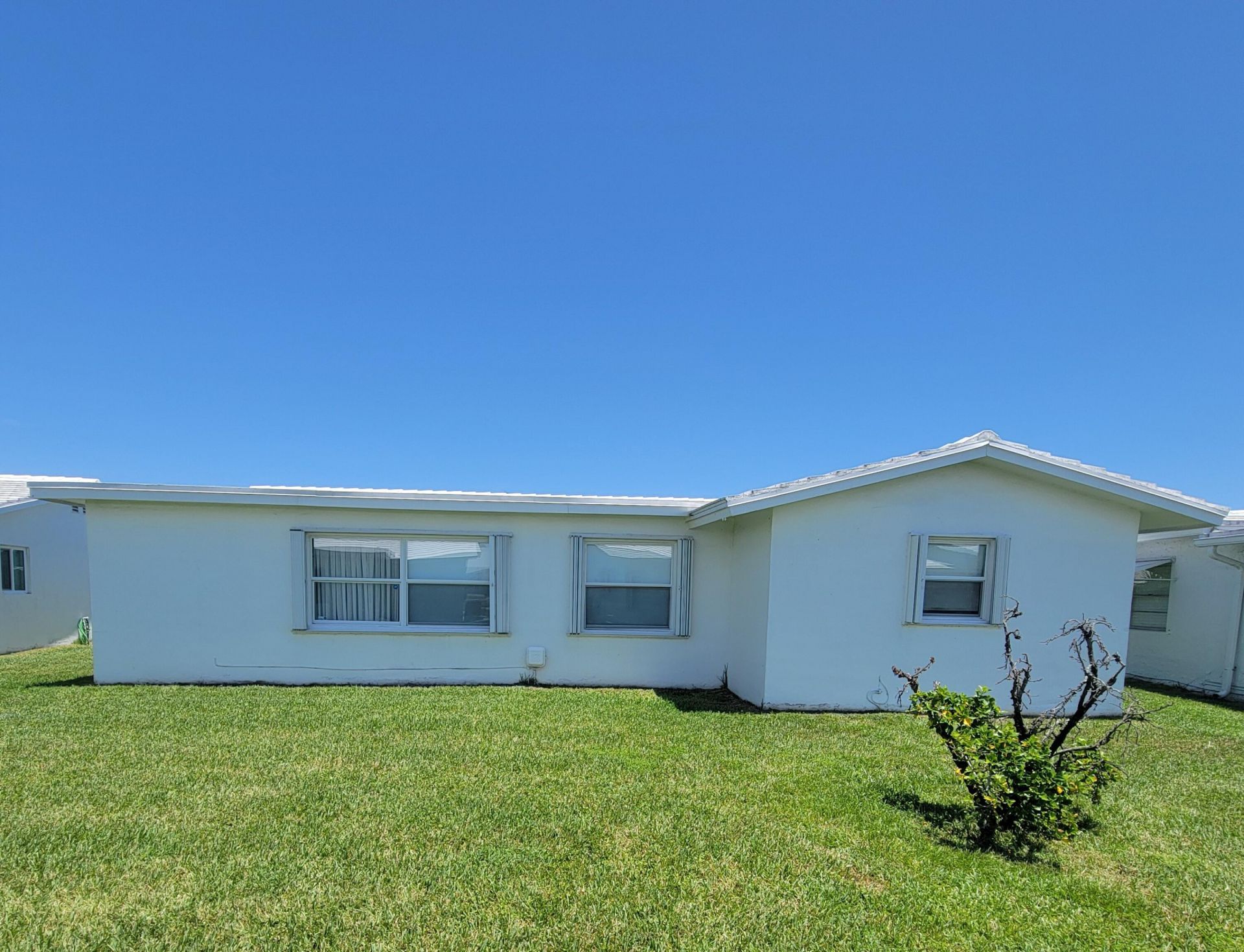 725 SW 18th Court, Boynton Beach, FL 33426 Photo