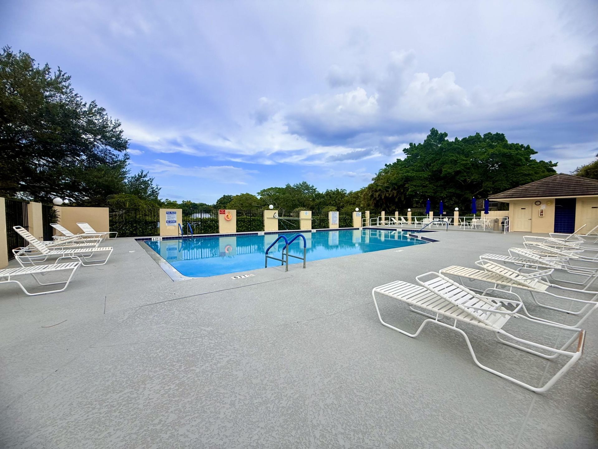 903 9th Terrace, Palm Beach Gardens, FL 33418 Photo