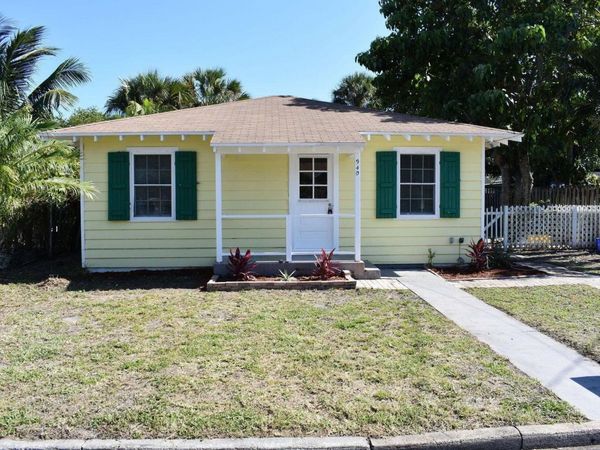940 BIGNONIA Road, West Palm Beach, FL 33405