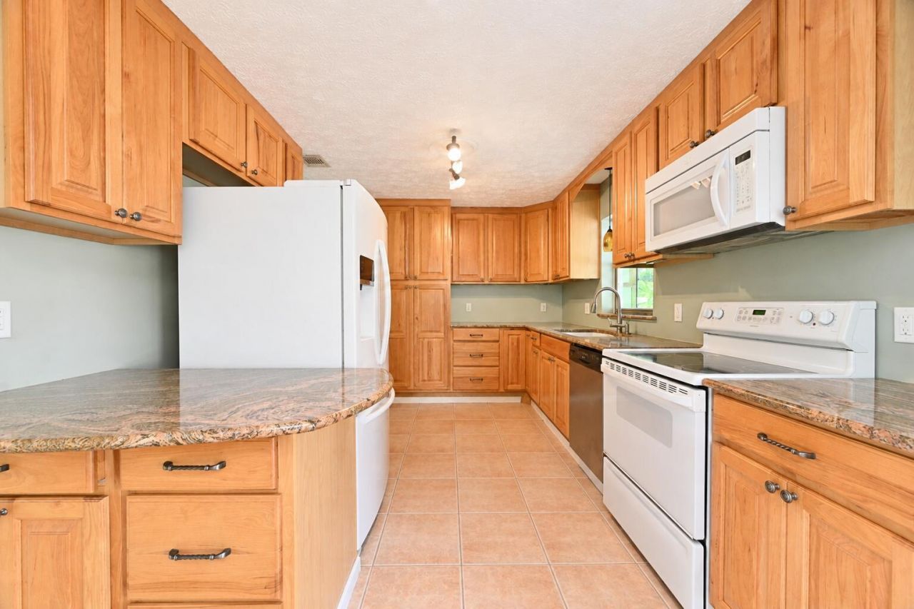 2485 SE Sidonia Street, Port Saint Lucie, FL 34952 Photo