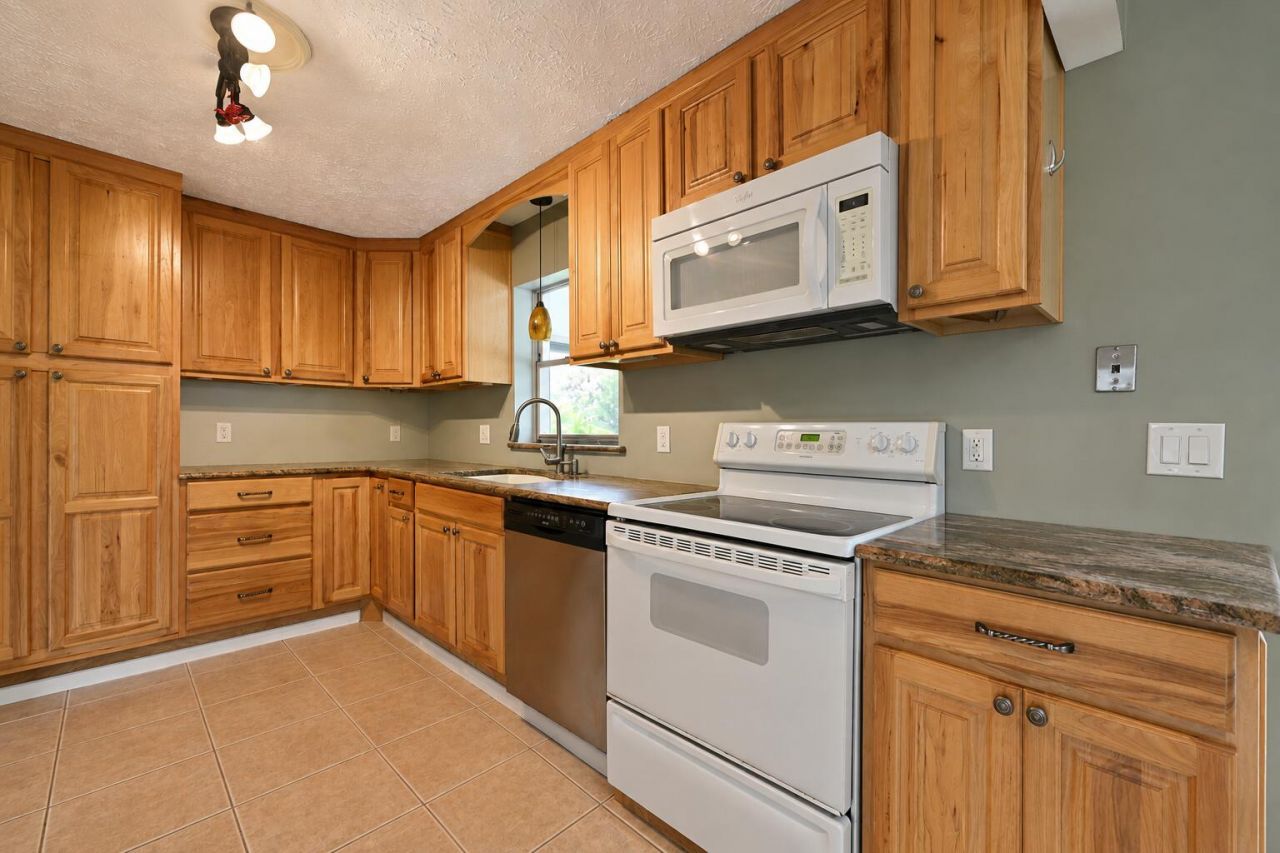 2485 SE Sidonia Street, Port Saint Lucie, FL 34952 Photo