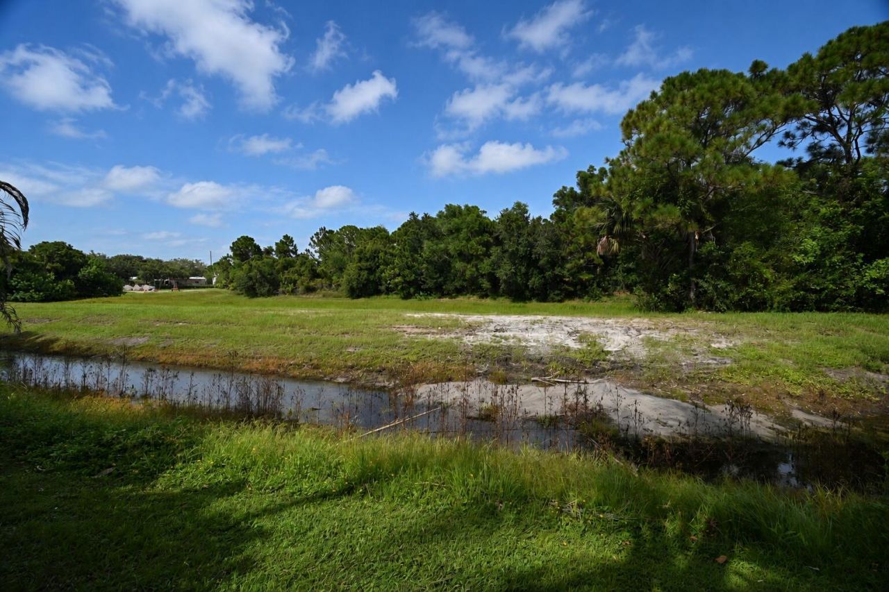 2485 SE Sidonia Street, Port Saint Lucie, FL 34952 Photo