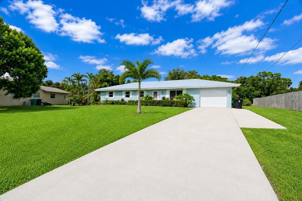 2485 SE Sidonia Street, Port Saint Lucie, FL 34952 Photo