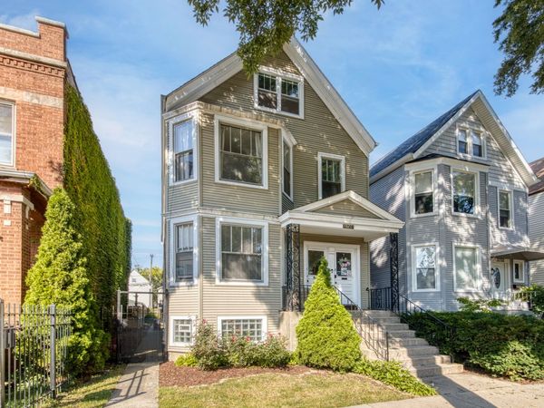 3748 N Spaudling Avenue , Chicago, IL 60618