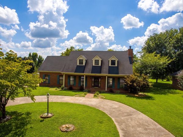 1411 Beddington Way, Bowling Green, KY 42104