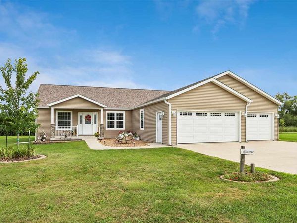 412 Garfield Street, Marengo, IA 52301