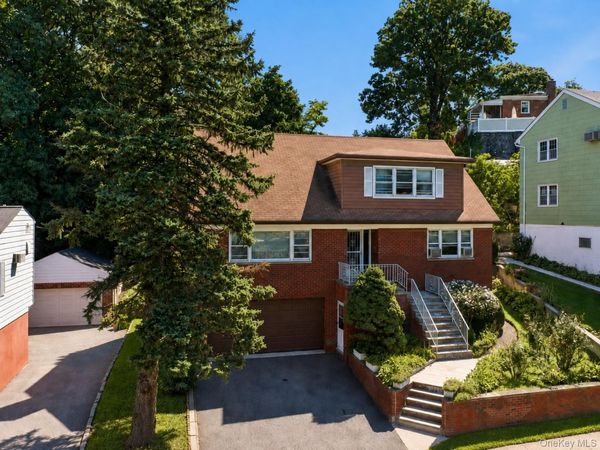 172 Park Hill Avenue , Yonkers, NY 10705