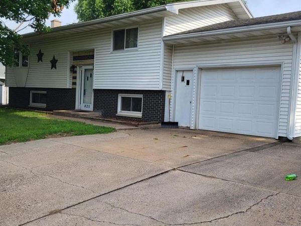 425 Church STREET, Holmen, WI 54636