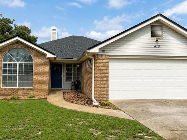 479 Cascabellas St, Mary Esther, FL 32569
