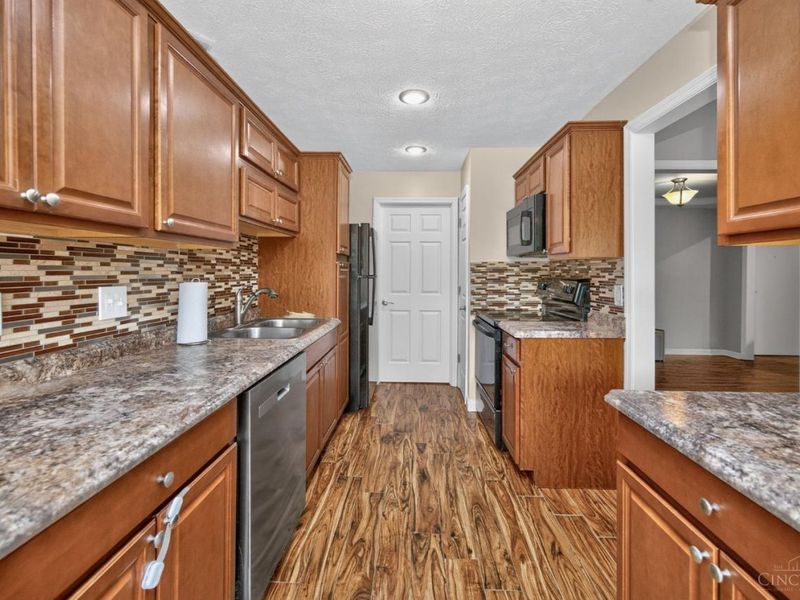 4350 Regency Ridge Court, Unit 304, Green Township, OH 45248 Photo 16