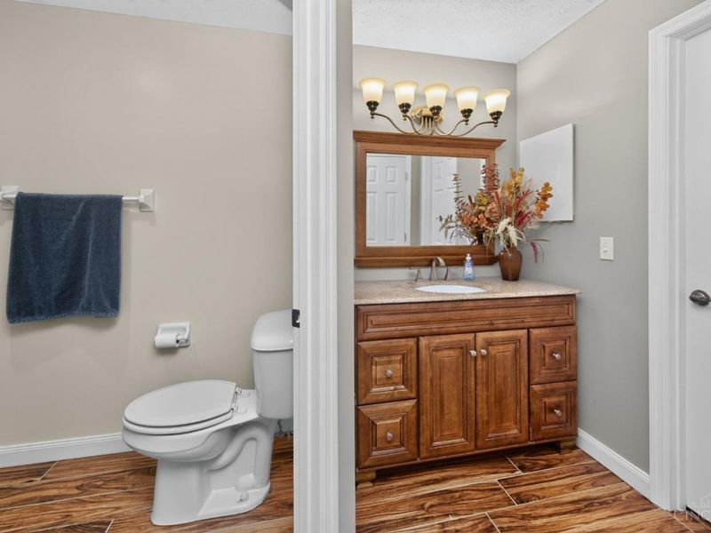 4350 Regency Ridge Court, Unit 304, Green Township, OH 45248 Photo 23