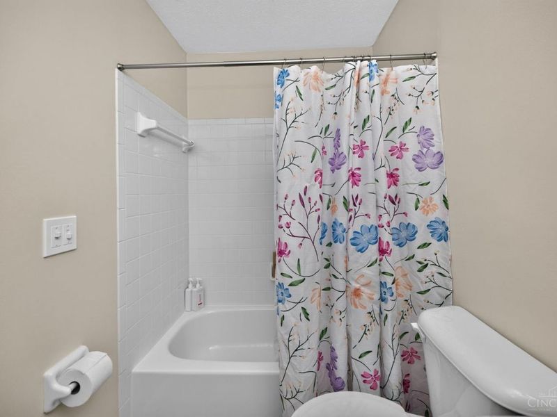 4350 Regency Ridge Court, Unit 304, Green Township, OH 45248 Photo 31