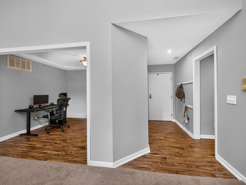 4350 Regency Ridge Court, Unit 304, Green Township, OH 45248 Photo 5