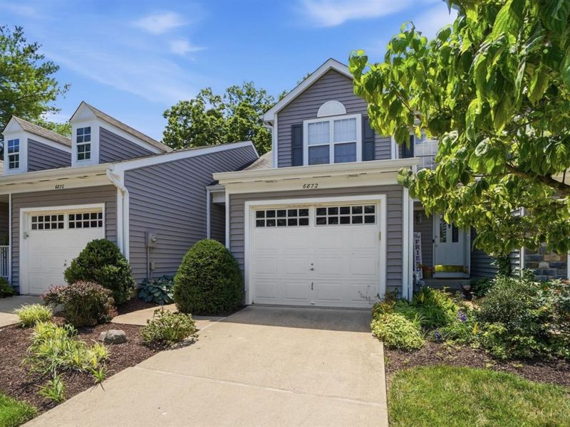 6872 Sandharbor Court, Hamilton Township, OH 45039 Photo 2