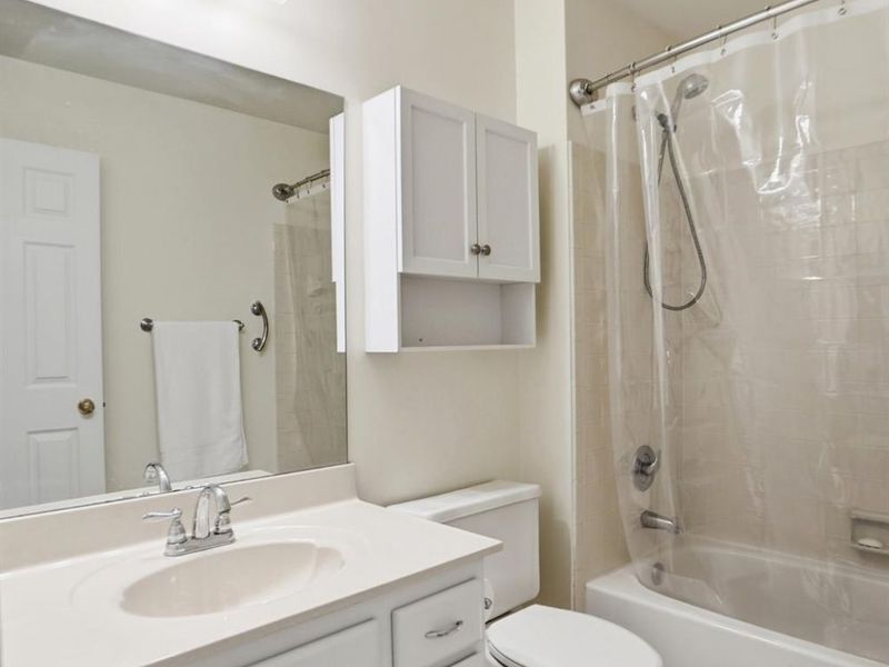 6872 Sandharbor Court, Hamilton Township, OH 45039 Photo 30