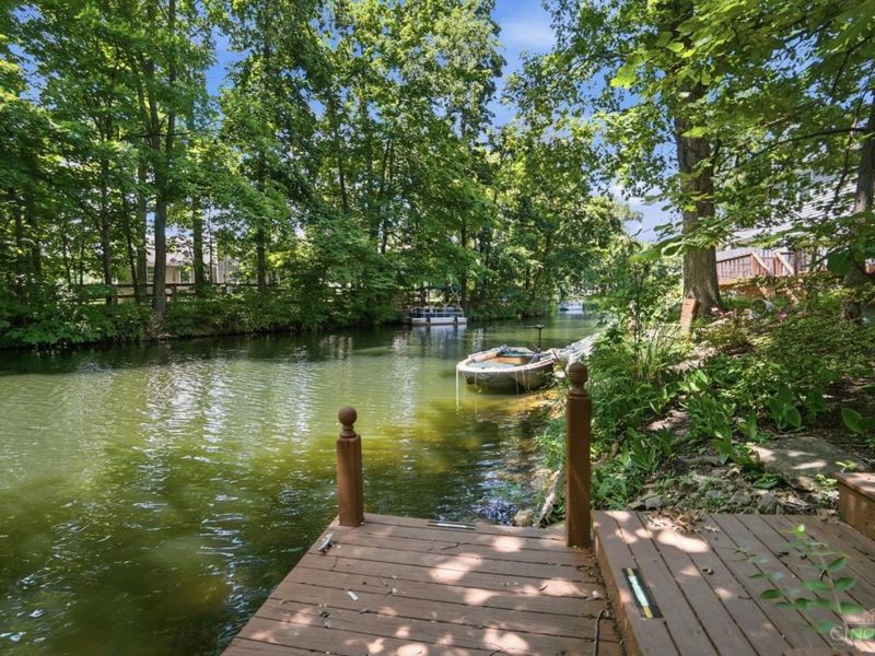 6872 Sandharbor Court, Hamilton Township, OH 45039 Photo 4