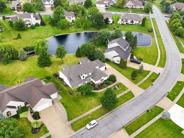 12811 Crystal Creek Parkway, Fort Wayne, IN 46845