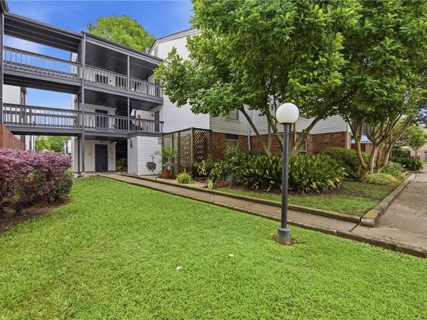 832L S CLEARVIEW Parkway, Unit 415, Harahan, LA 70123