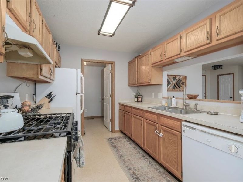 2430 Bordner Avenue SW, Canton, OH 44706 Photo 13