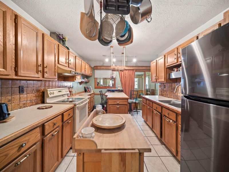 1879 Dunbar Drive, Columbus, OH 43224 Photo 12