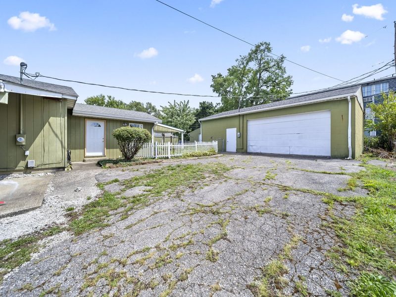1879 Dunbar Drive, Columbus, OH 43224 Photo 20