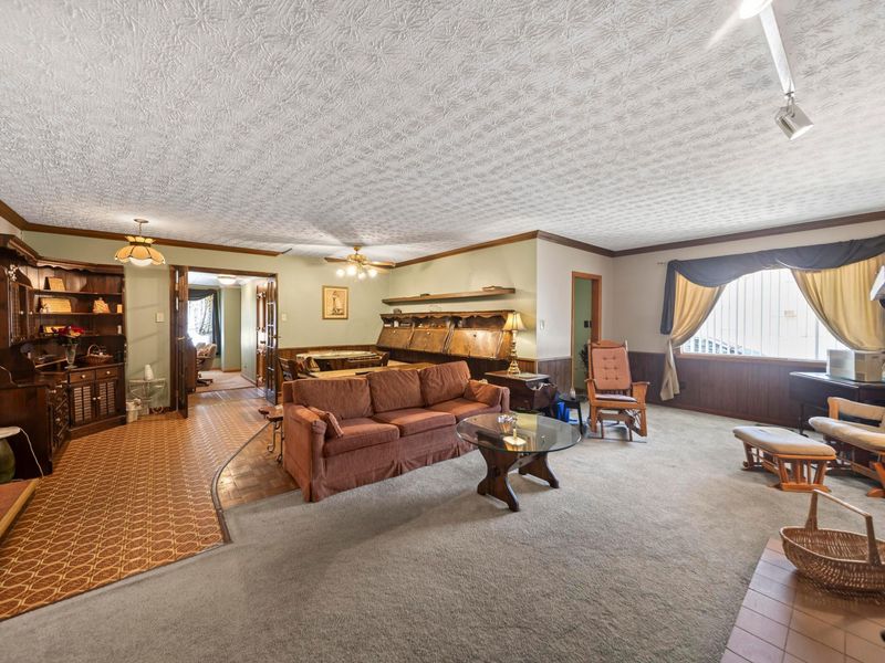 1879 Dunbar Drive, Columbus, OH 43224 Photo 3