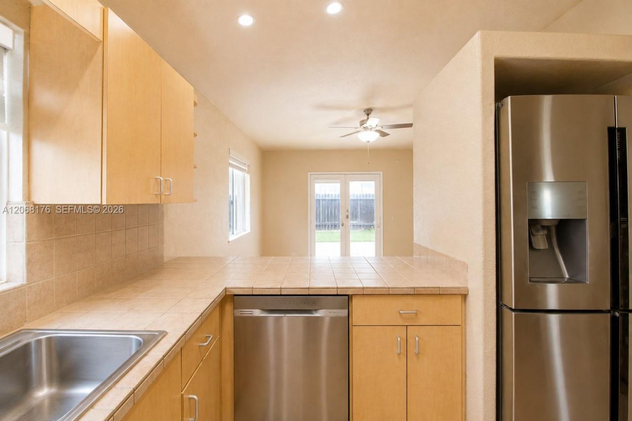 9733 NW 126th Ter, Hialeah Gardens, FL 33018 Photo