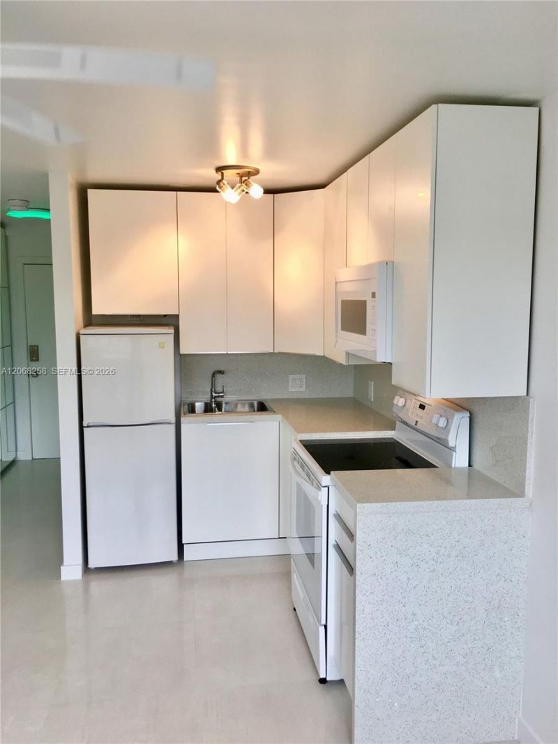 6484 Indian Creek Dr , Unit 205, Miami Beach, FL 33141 Photo