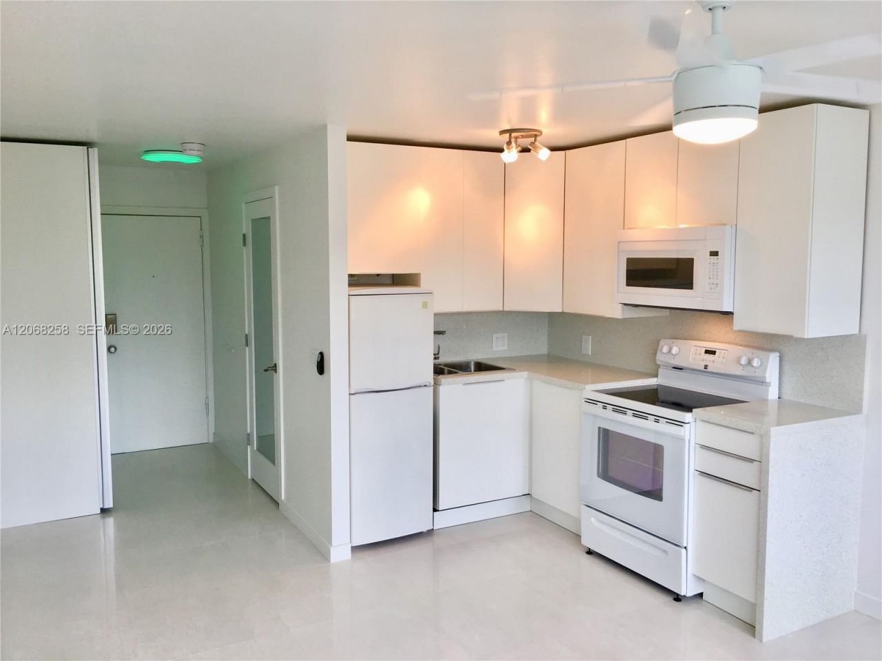 6484 Indian Creek Dr , Unit 205, Miami Beach, FL 33141 Photo