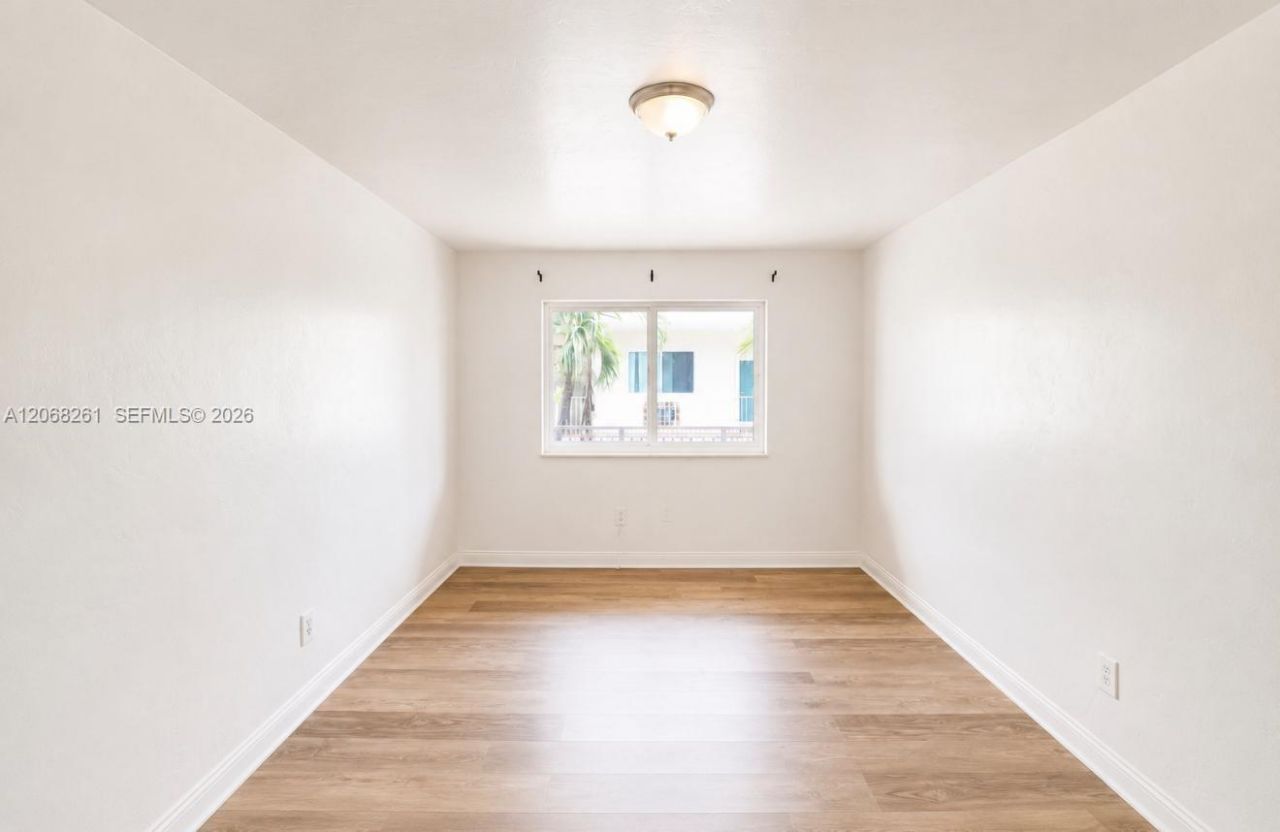 7721 Dickens Ave, Unit 7, Miami Beach, FL 33141 Photo