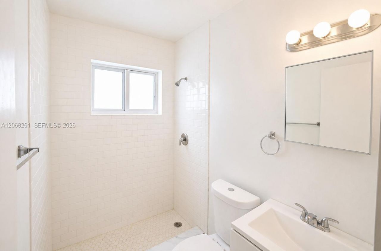 7721 Dickens Ave, Unit 7, Miami Beach, FL 33141 Photo