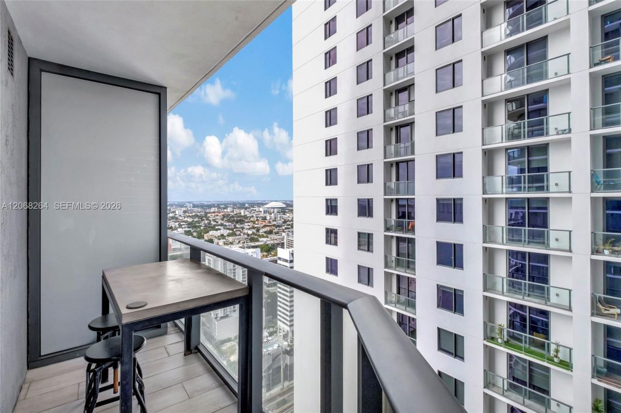 55 SW 9th St , Unit 3509, Miami, FL 33130 Photo