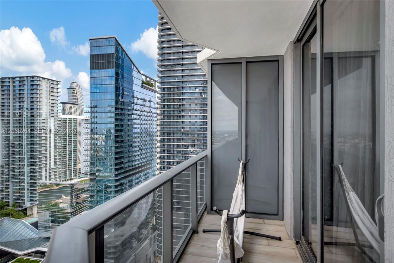 55 SW 9th St , Unit 3509, Miami, FL 33130 Photo