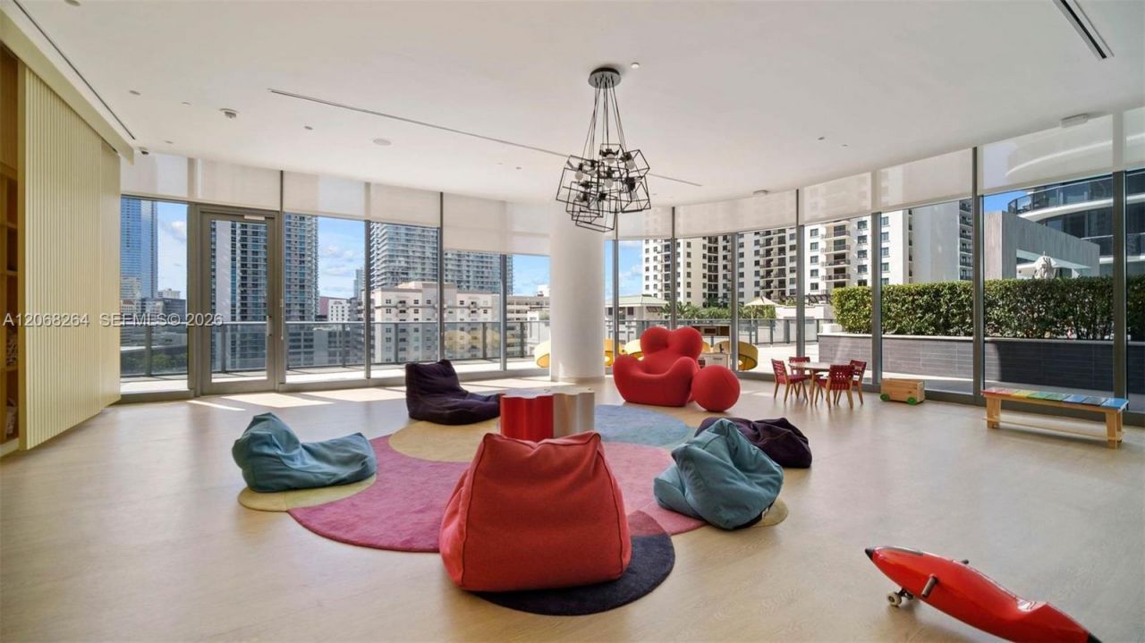 55 SW 9th St , Unit 3509, Miami, FL 33130 Photo
