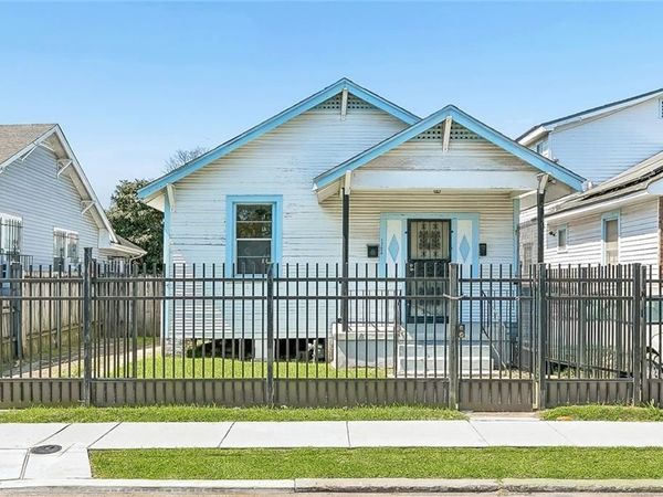 1724 EAGLE Street , New Orleans, LA 70118