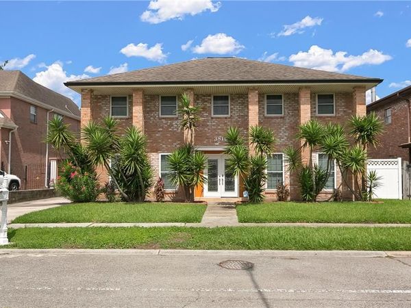 3816 JEAN LAFITTE Parkway , Chalmette, LA 70043