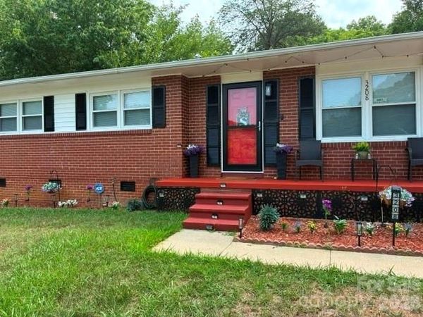 3208 Fitzgerald Place , Greensboro, NC 27405