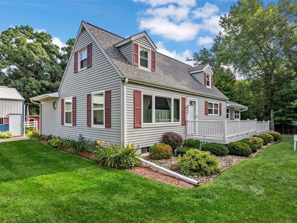 5504 Tower Terrace Road NE, Cedar Rapids, IA 52411