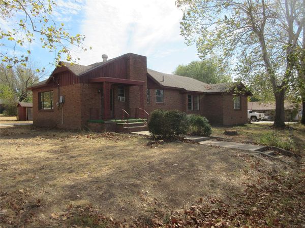 710 N K Street , Quinton, OK 74561