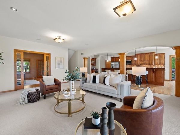 W287N6371 Broadwing COURT, Hartland, WI 53029