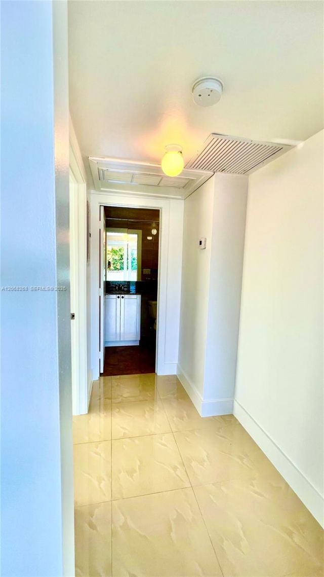 8227 Crespi Blvd , Unit 4, Miami Beach, FL 33141 Photo