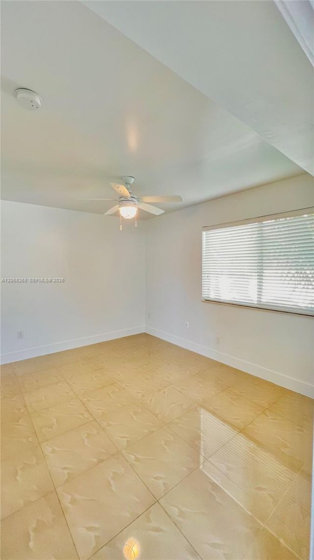 8227 Crespi Blvd , Unit 4, Miami Beach, FL 33141 Photo