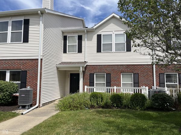 12175 Bubbling Brook Drive , UNIT 300, Fishers, IN 46038