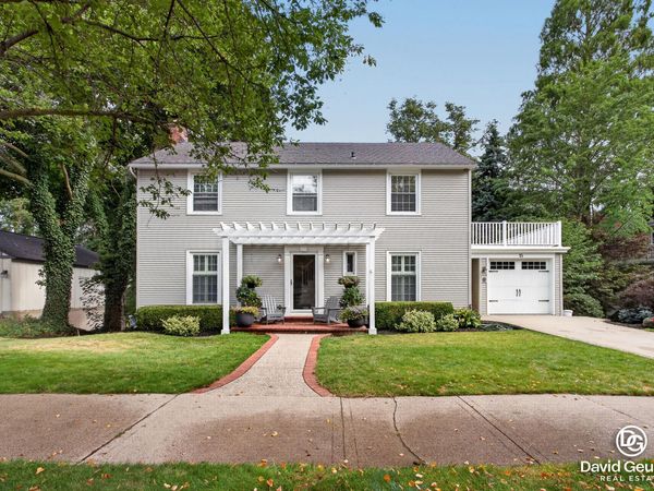 15 W 25th Street, Holland, MI 49423