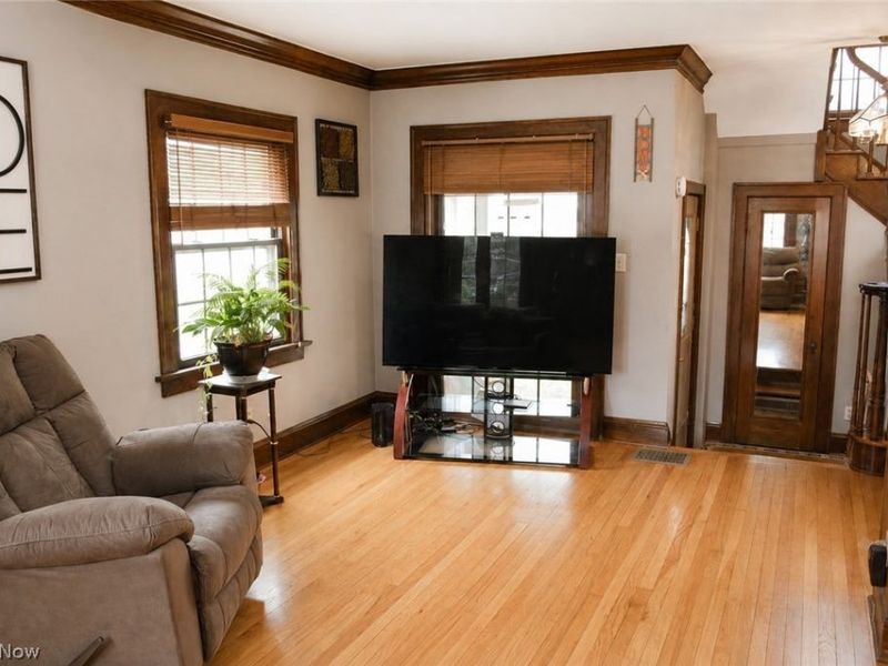 9014 Snow Road, Parma, OH 44130 Photo 8