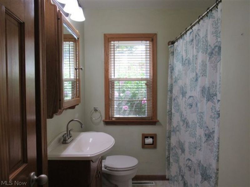 2461 23rd Street , Cuyahoga Falls, OH 44223 Photo 14